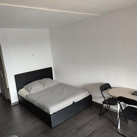 Apartmán Studio 4 Personnes Avec Vue Sur Le Port Hyères Exteriér fotografie
