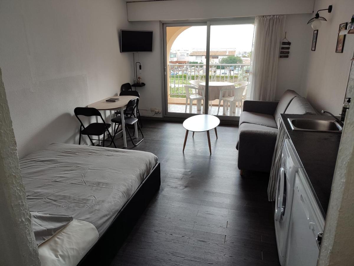 Apartmán Studio 4 Personnes Avec Vue Sur Le Port Hyères Exteriér fotografie